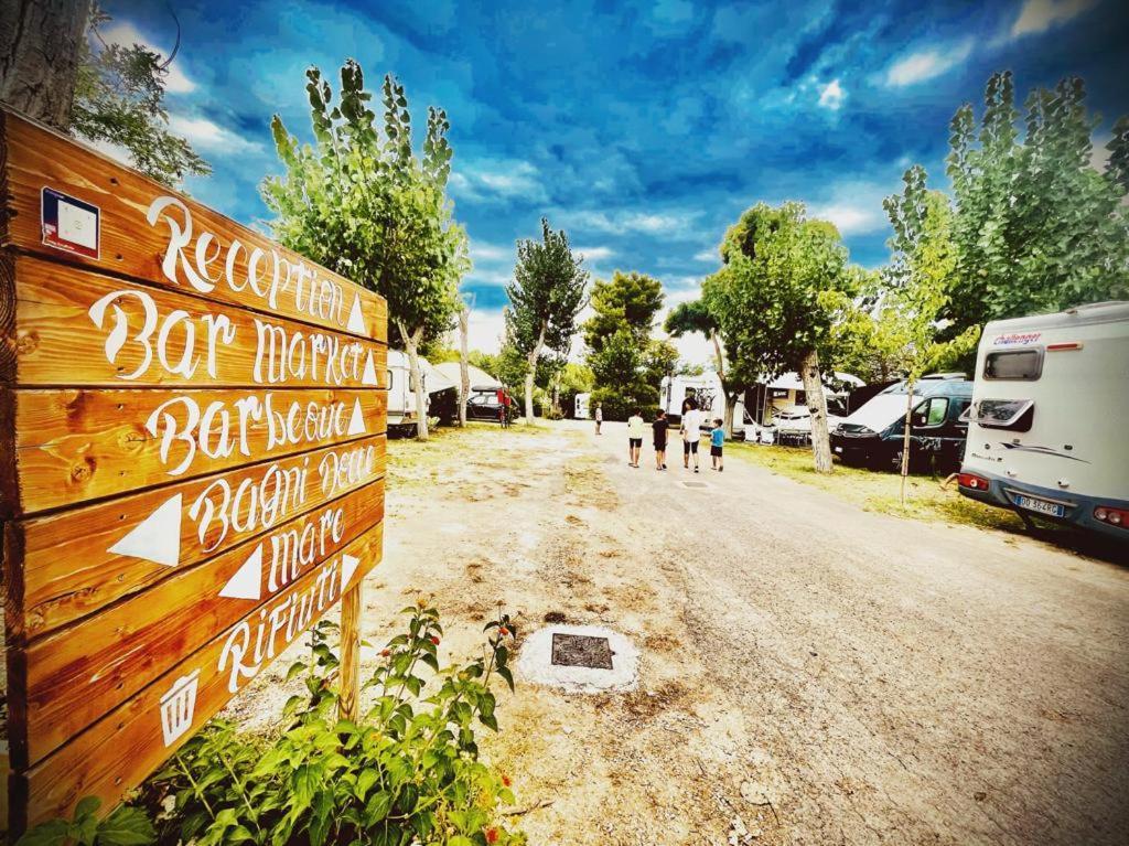 Camping Torre Mucchia Ortona Exterior foto